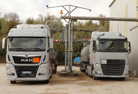 Chargements en liants bitumineux des camions B2T - Groupe BOnnefoy